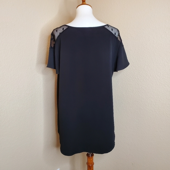 Torrid Crepe Mesh Dot Flutter Sleeve Top - Picture 5 of 8